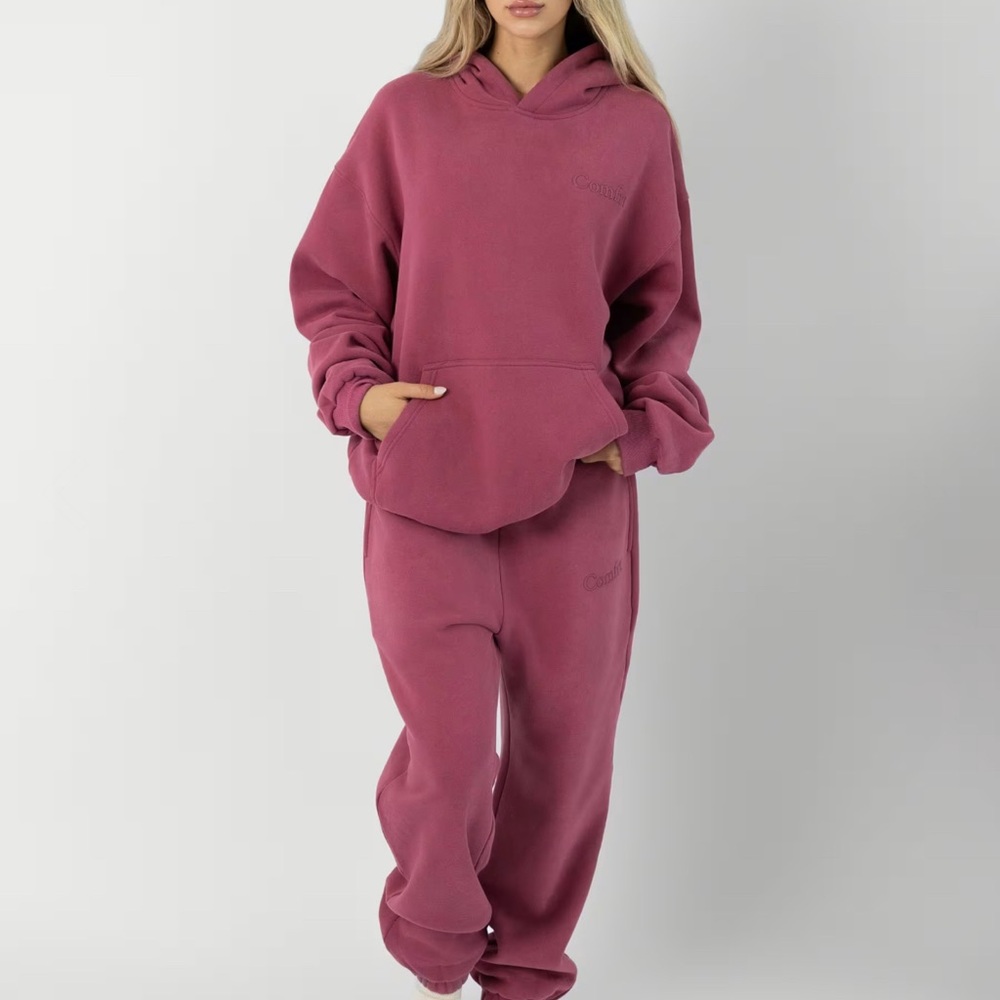 Comfrt Oversized Hoodie & Sweatpants Set